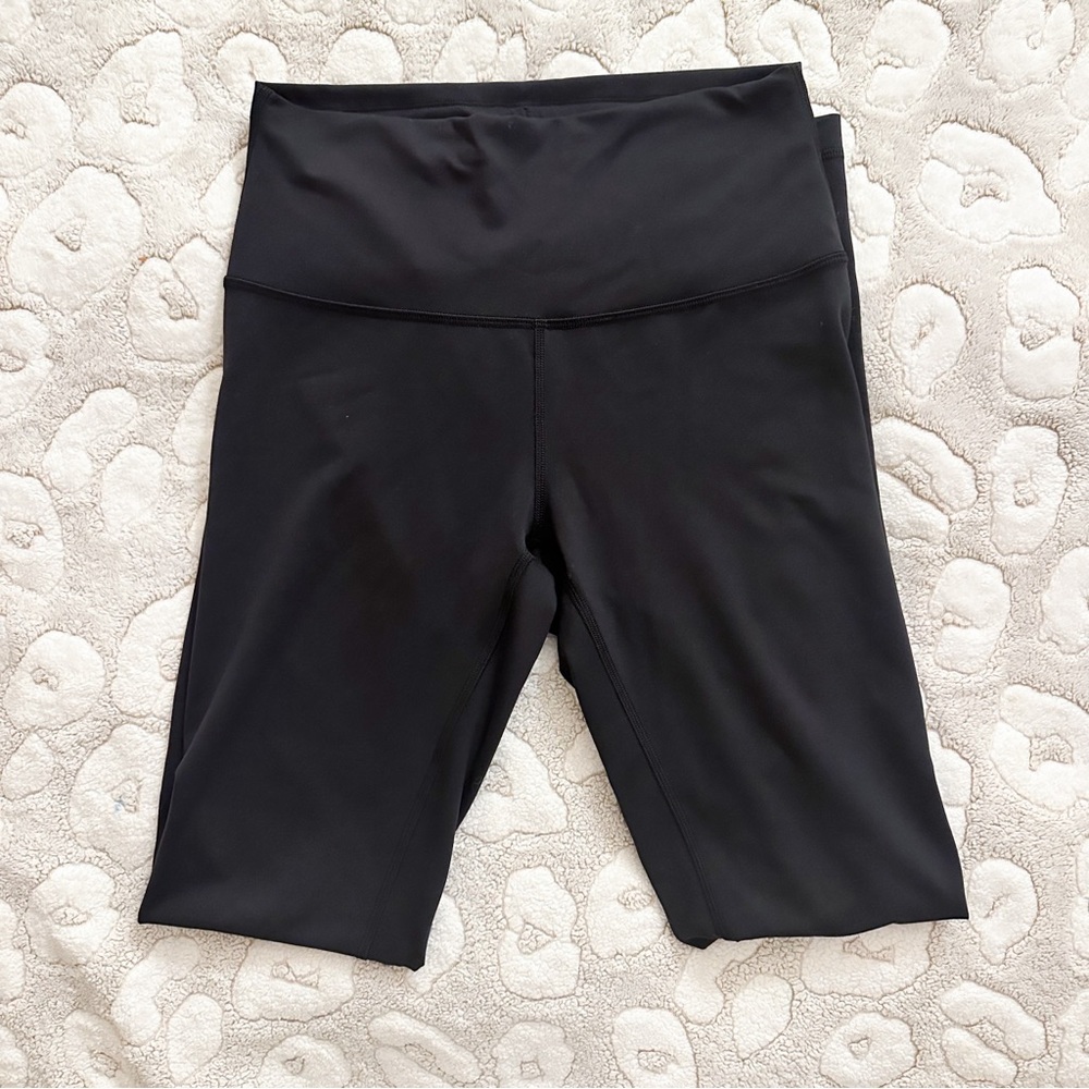 Lululemon Wunder Train High-Rise Tight 28" in Black Size 6 - Picture 6 of 8